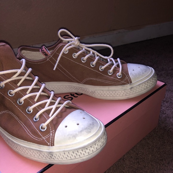 Acne studio’s distressed shoe. - Picture 1 of 5